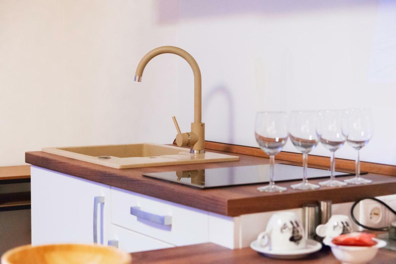 Villa Centrum Apartmany S Ranajkami A Saunou Martin Bagian luar foto